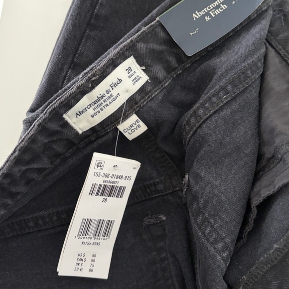 Abercrombie & Fitch Curve Love High Rise 90s Straight Jean - Picture 6 of 11